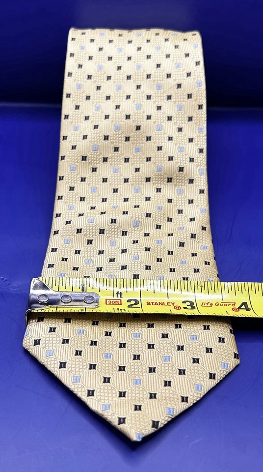 Corbata Bergamo New York diseño esfera dorada para hombre usada en excelente estado hecha a mano Foto 2 de 4