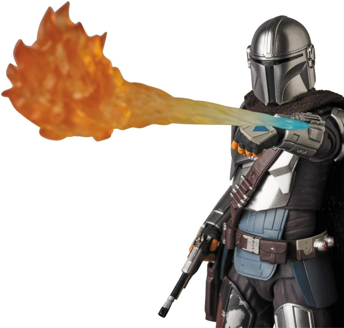 Medicom Toy The Mandalorian Beskar Armor 6