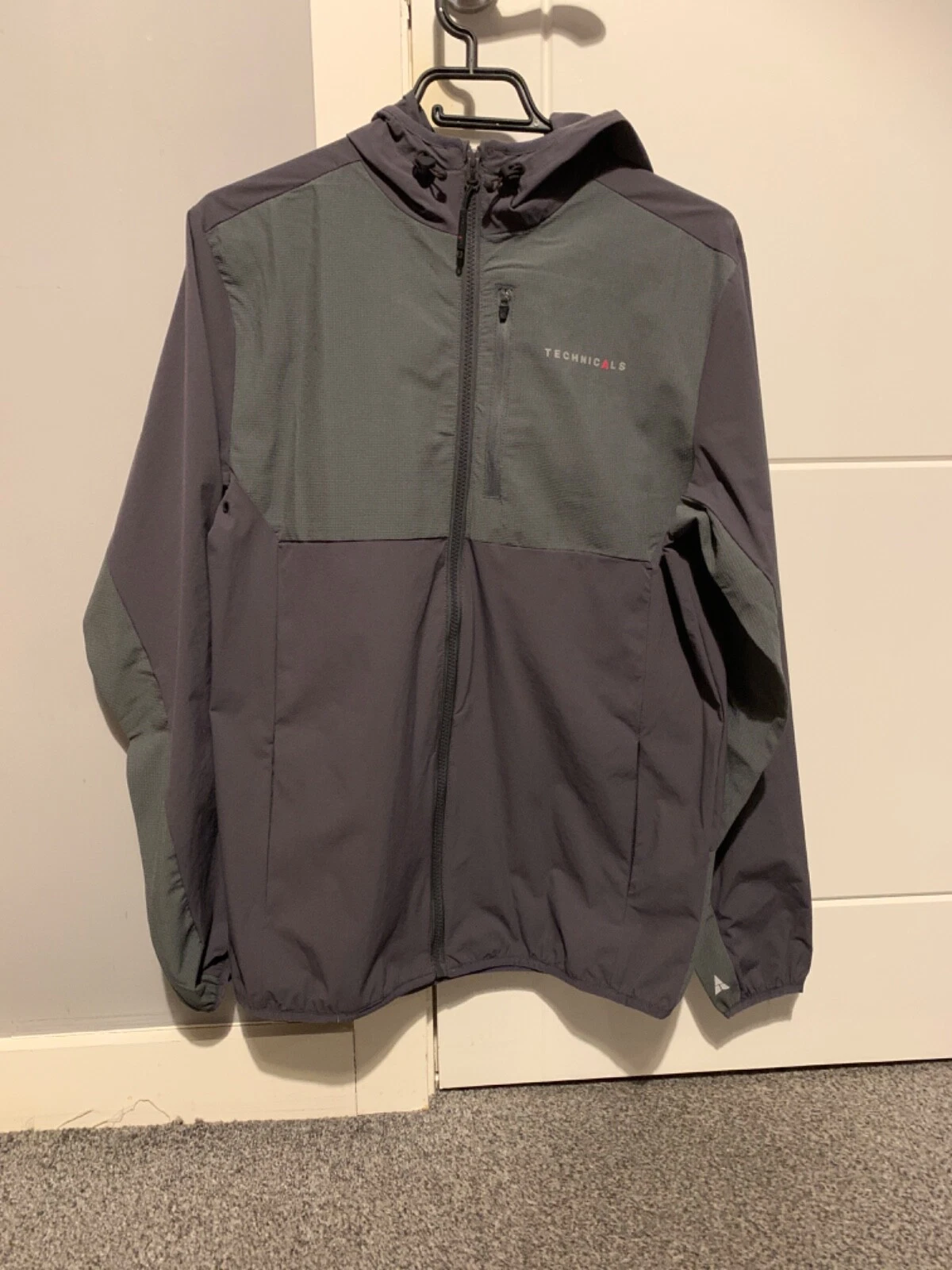mens grey techicals jacket size xs
