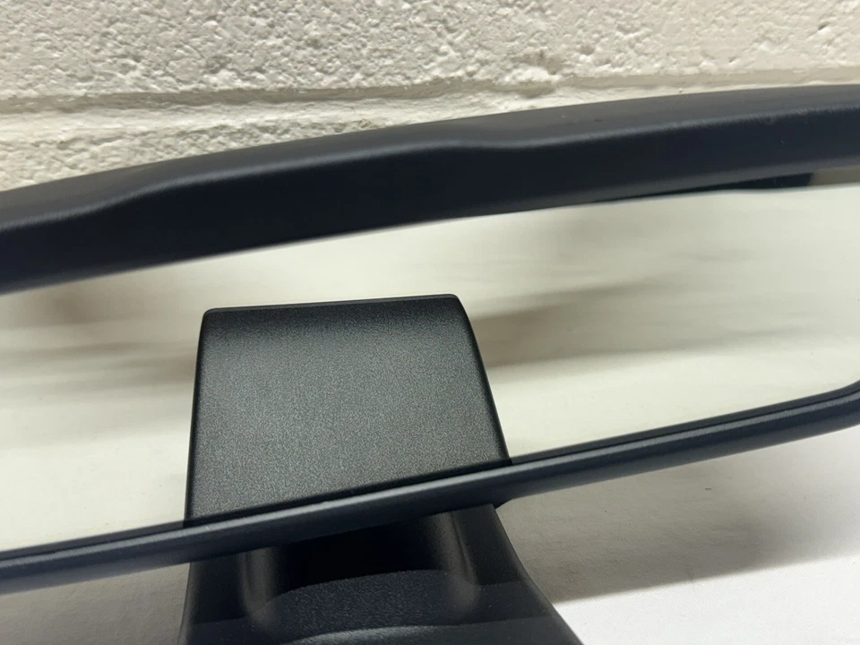 2015-2017 Chrysler 200 Inside Rear View Mirror Automatic Dimming 68203590AB OEM - Image 3 of 4