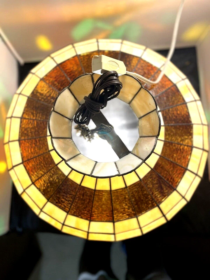 LÁMPARA DE TECHO FLORAL TIFFANY 20 diámetro X 14 IN CON 6 FLORES EN LÁMPARA EX ESTADO Foto 4 de 4