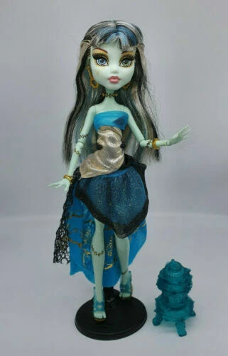 Monster High Dolls & Doll Playsets without Packaging