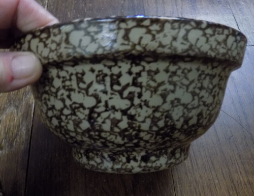 Vtg Brown Tan Spongeware Pottery 3 Nesting Mixing Rim Bowls set 7" 5" 4" Signed - 第 5/11 張圖片