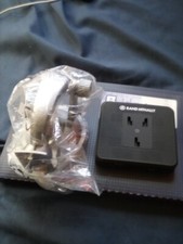 Rand McNally tnd 1050 accessories magnetic mount and winshield suction cup