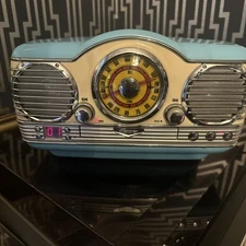 Memorex Model MTT3200 AM/FM Stereo Radio CD Player Nostalgia Vintage Looking