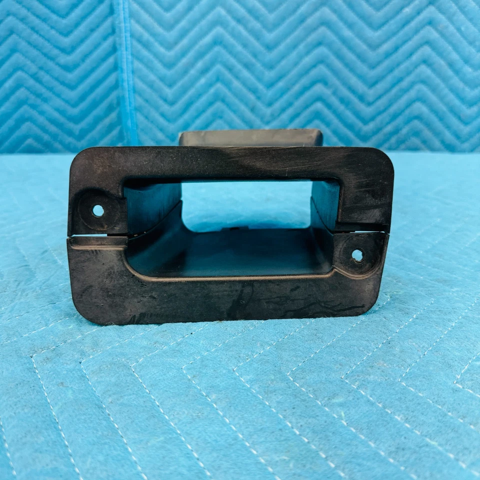 BMW 650i 2012-2017 conducto de admisión de aire delantero derecho OEM 51757185168 Foto 4 de 4