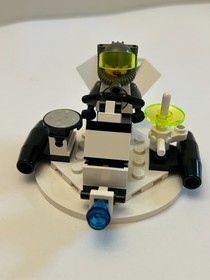 Retired LEGO Space 6815: Hovertron, 100% complete with manual!