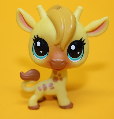 Hasbro Littlest Pet Shop Lucky Pets 122