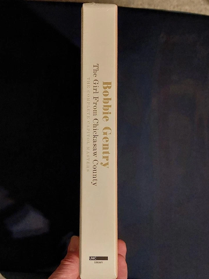 BOBBIE GENTRY – The Girl From Chickasaw County Capitol Masters 8 CD Box + Book ! - Bild 4 von 4