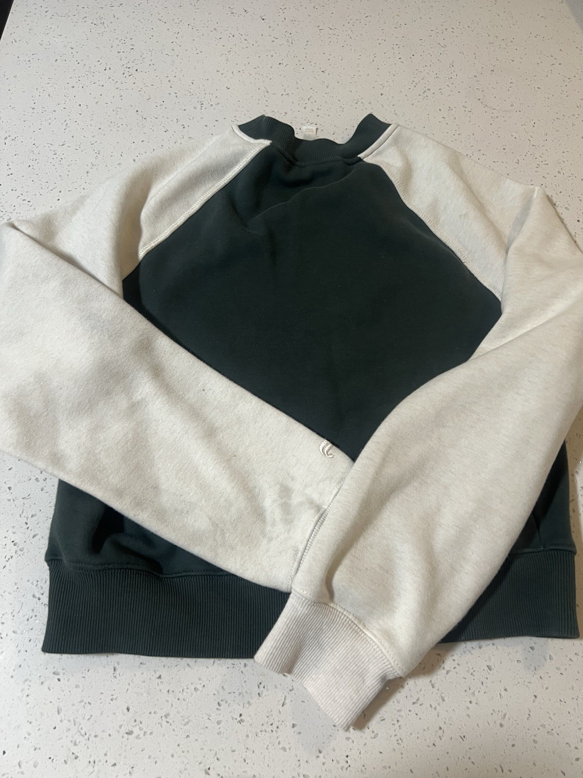 Fabletics Raglan Sweater Small - image 10