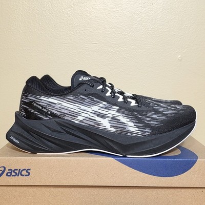 ASICS Novablast 3 Running Shoes Black White 1011B458-002 Men's Size 8.5 Women 10