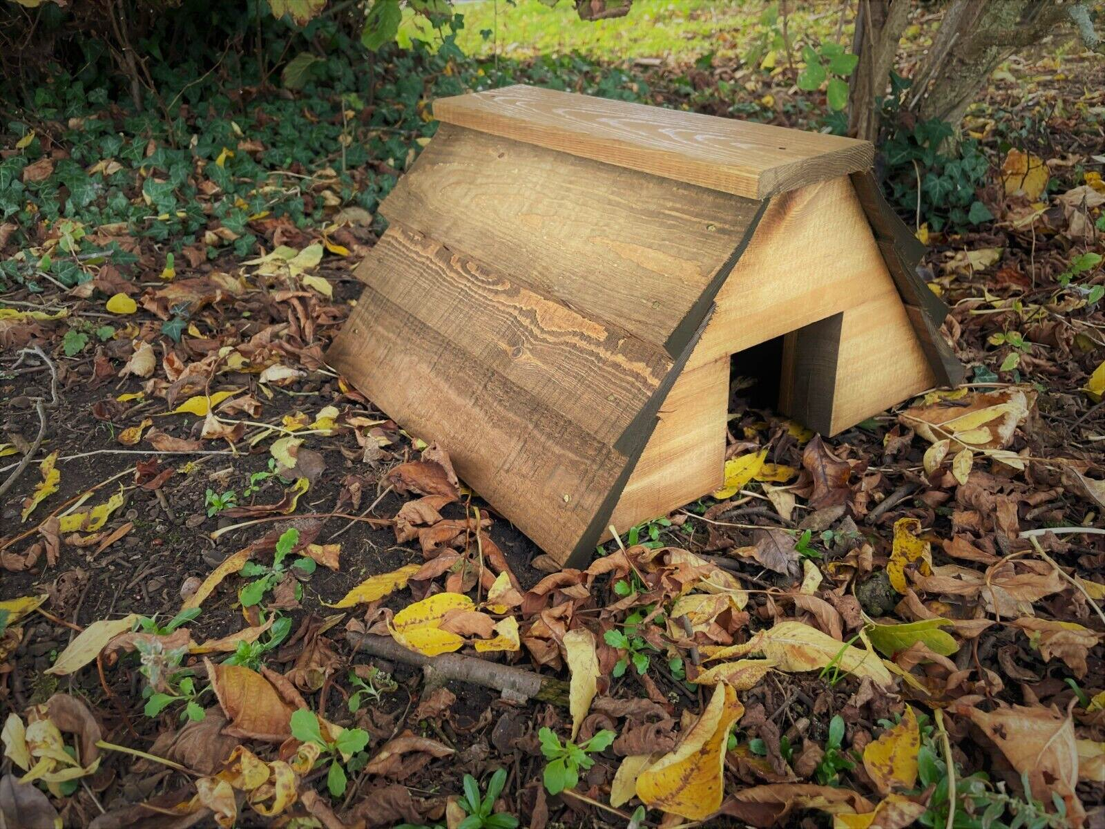 Lodge Wooden Hedgehog House Wood Hedge Hog Hibernation Garden Home Shelter Nest