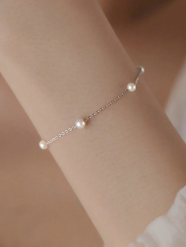 Women's Daily Wear Party Chain Bracelet With Simple & Elegant Four White Pearls - Image 2 of 4
