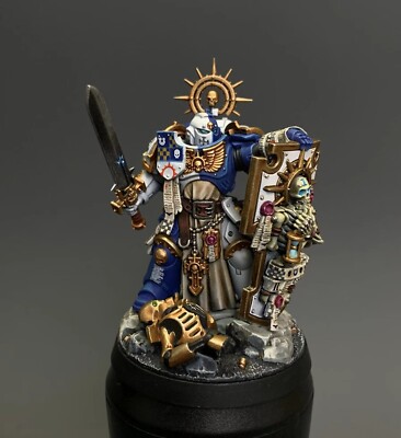 Captain with relic shield Space Marines Warhammer 40K pro Painted Games Workshop