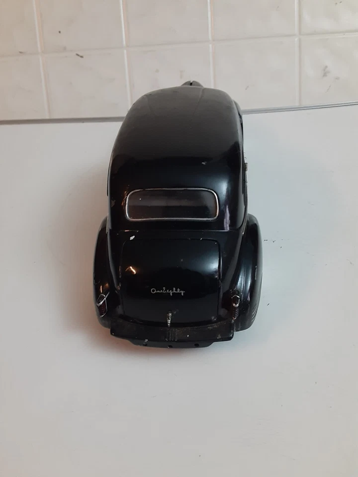 1941 Packard Lebaron Limousine 1:18 Scale Diecast Model Car By Signature - Image 4 of 4