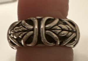 JAI Sterling Silver 9.25 Band Ring - Size 5
