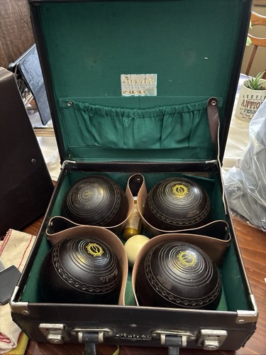 Vintage Henselite Lawn Bowl & Case 1978 Size 2 ALBA  Supergrip Bowling Balls Set