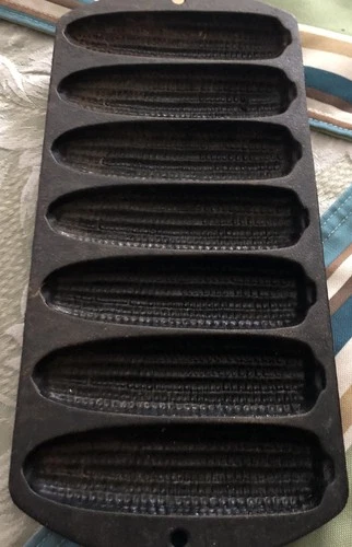 Lodge Cast Iron Cornbread Pan