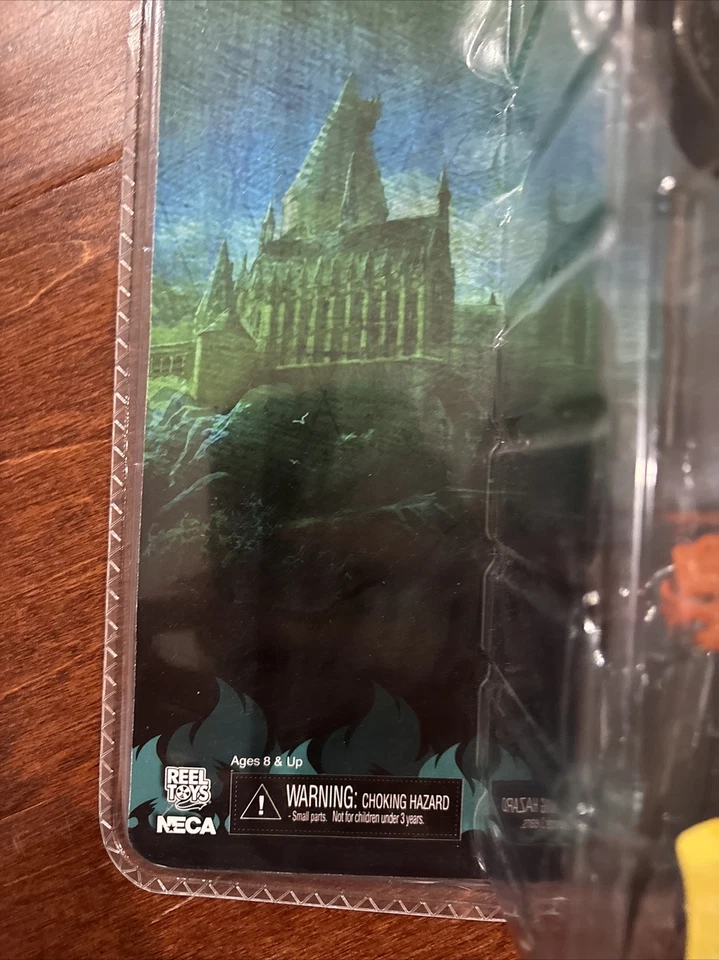 Boneco de ação NECA Harry Potter série 1 Comensal da Morte com Tocha 7" novo lacrado - Imagem 3 de 4