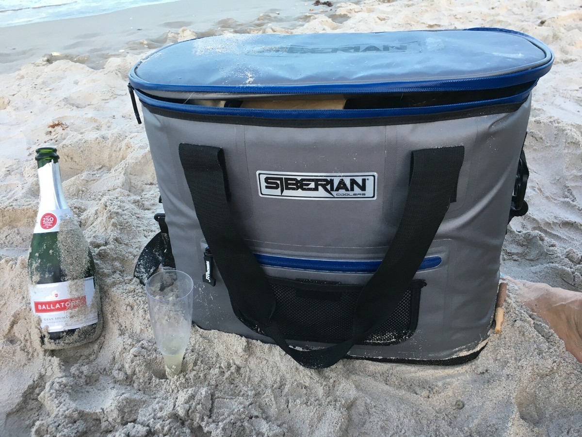 Coolers Alpha Siberian Coolers Canada Sojourner Wheeled Cooler