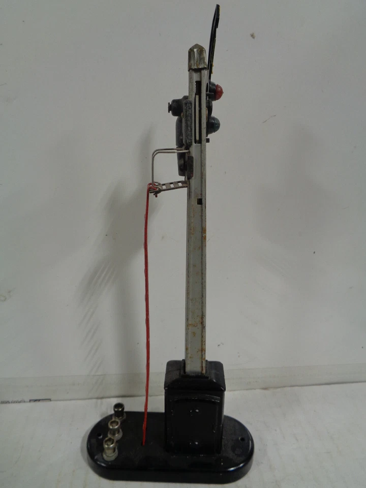 1947-69 VINTAGE LIONEL #151 O GAUGE AUTOMATIC SEMAPHORE VERY GOOD TO EXCELLENT - Image 2 of 4