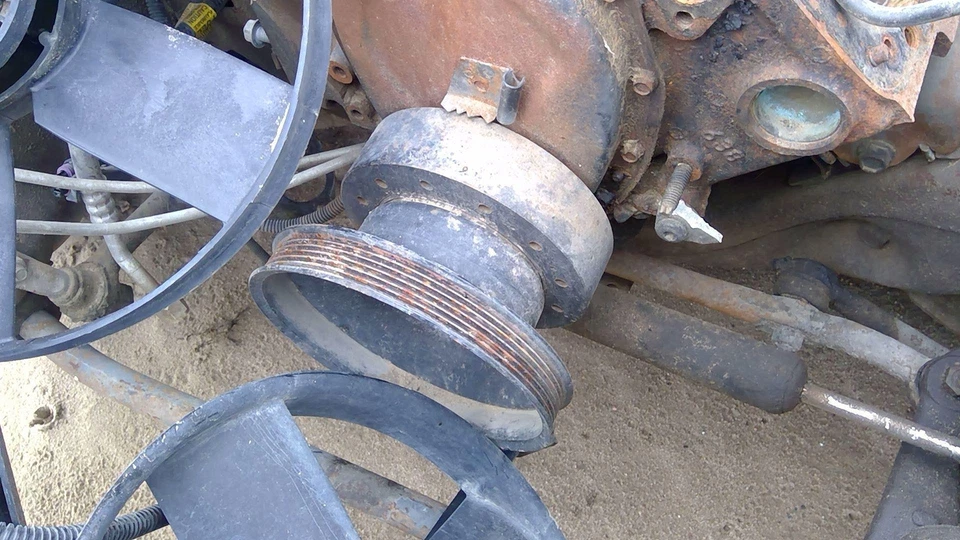 90-93 Cadillac Fleetwood Harmonic Balanceer cigüeñal polea con perno OEM 5,7 L Foto 2 de 4