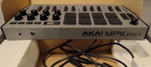 Akai Professional MPK mini mk3I Controller Special Edition Grey - Bild 7 von 15