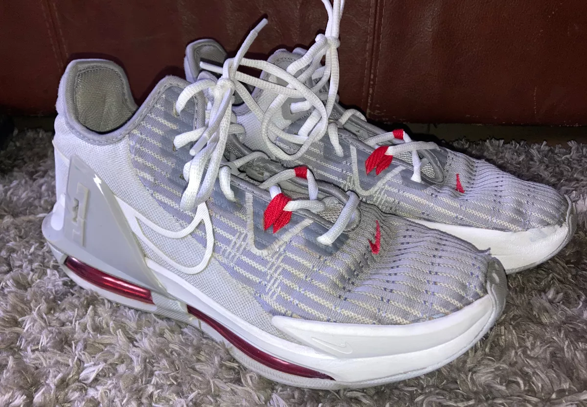 Lebron 16 size 7.5 top