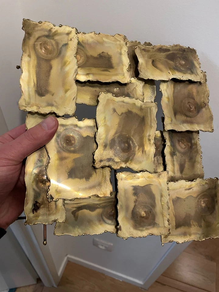 applique brutaliste en métal doré - 1970 - Canada - Signé à identifier - Vintage - Photo 2/4