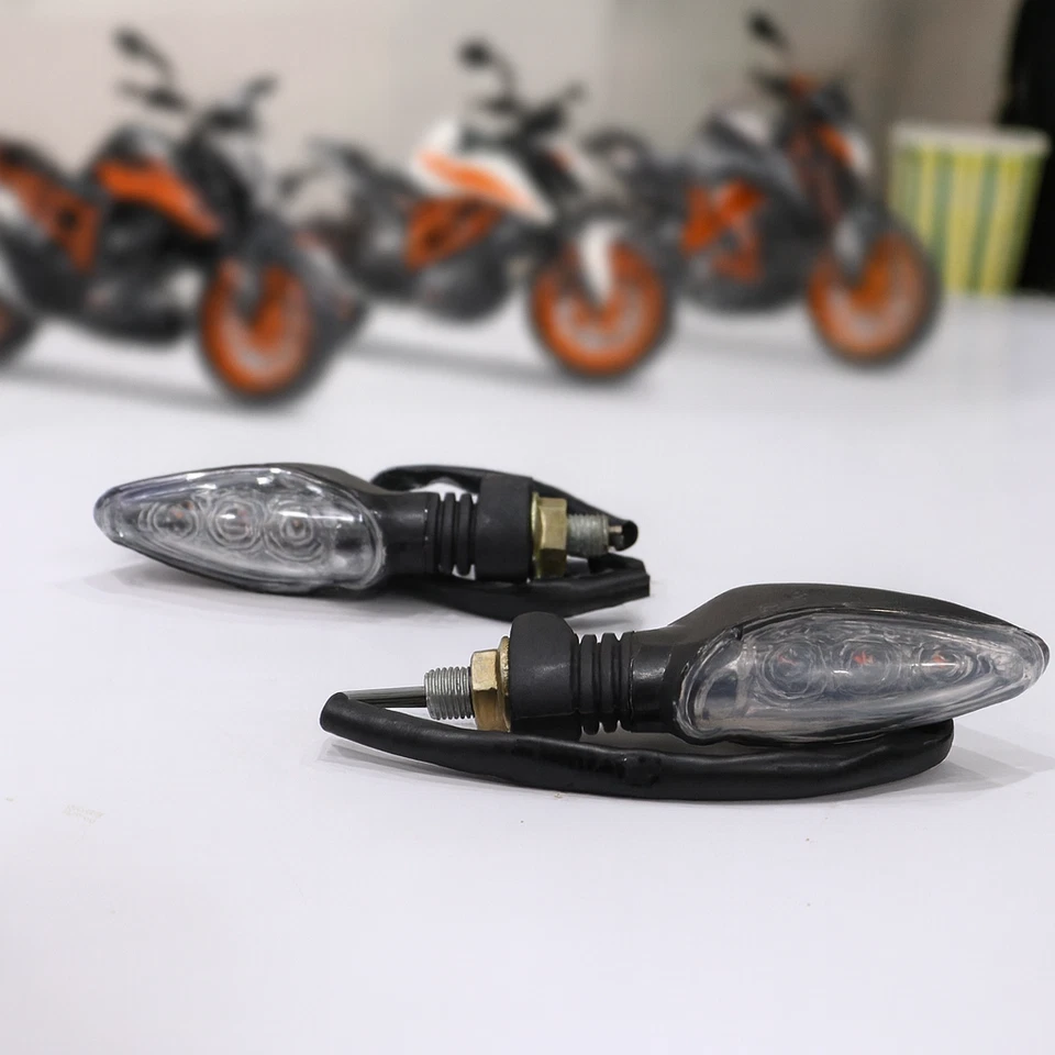 Se adapta a KTM 125 200 250 390 690 DUKE LED Indicador de señal de giro Juego de 2 luces intermitentes Foto 2 de 4