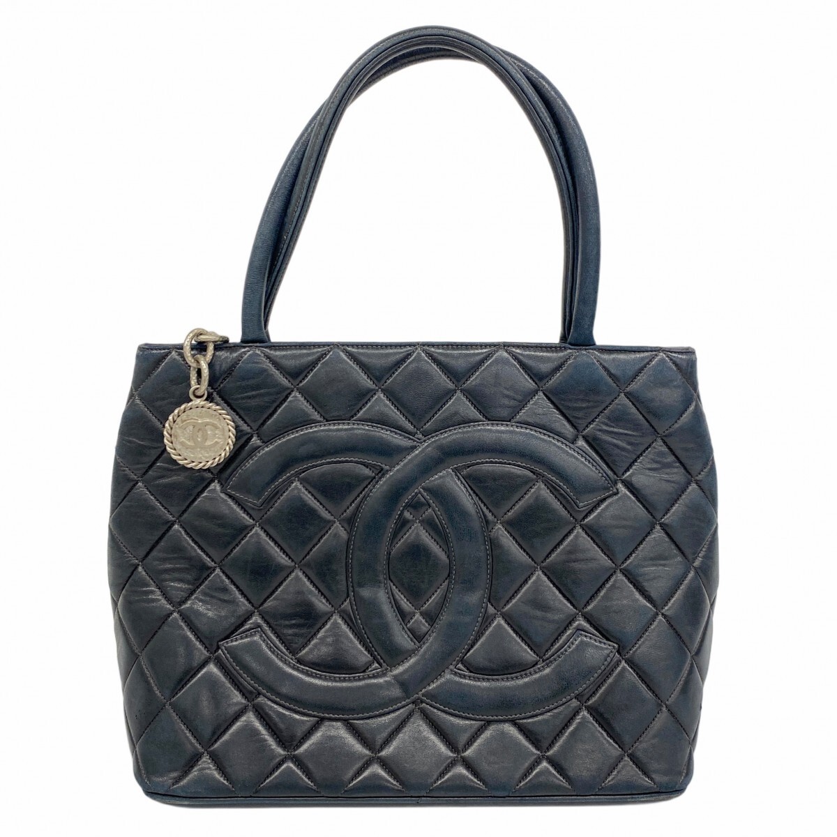 Chanel Lambskin Tote Bag with Silver Hardware Ref 662720