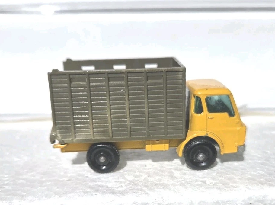 Camión de ganado Dodge Matchbox #37 ruedas regulares de colección Foto 3 de 4