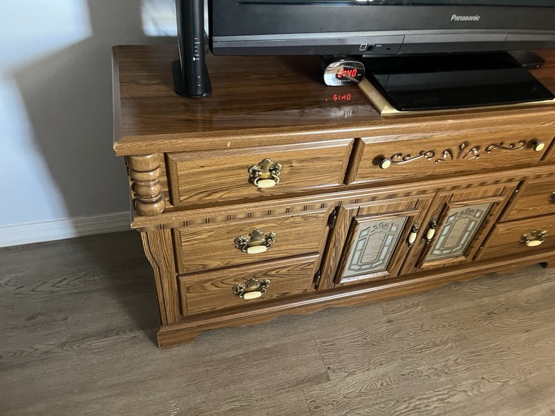 Brown Wood 6-Drawer Dresser w/ Center Hinged Cabinet Doors, Freestanding