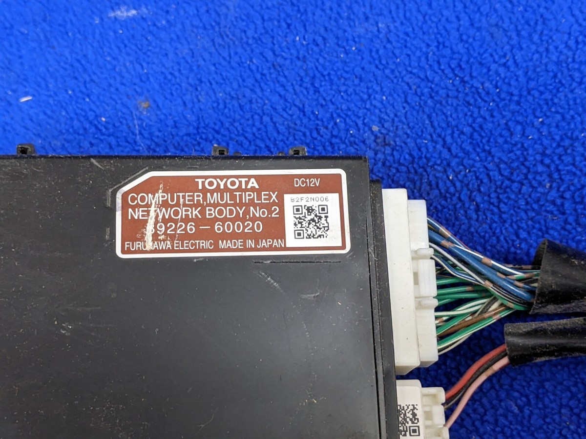 その他 NFL2K2 DEF Quality Sensor Brand New Genuine Paccar Kenworth Q21