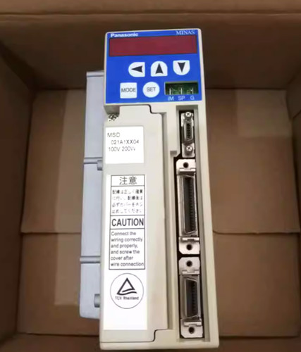 Panasonic MSD021A1XX04 Servoazionamento - Foto 1 di 4