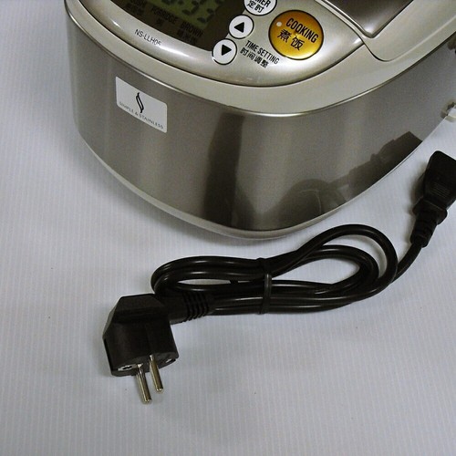 ZOJIRUSHI NS-LLH05-XA cooked 0.54L rice cooker AC 220V 230V 50Hz 60Hz NEW - Picture 7 of 11