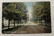 Flint, Mich, Kearsley St. Looking East.