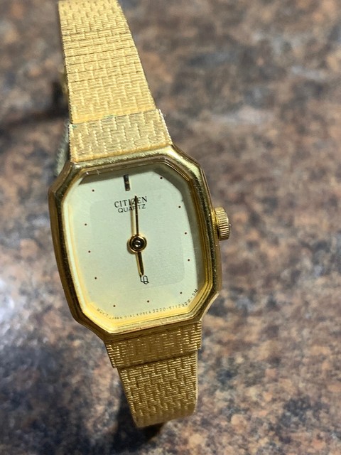 citizen quartz base metal yp 3220