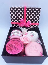 VANILLA ROSE Premium Box Bath Spa Gift Set For Women - All-Natural  Organic