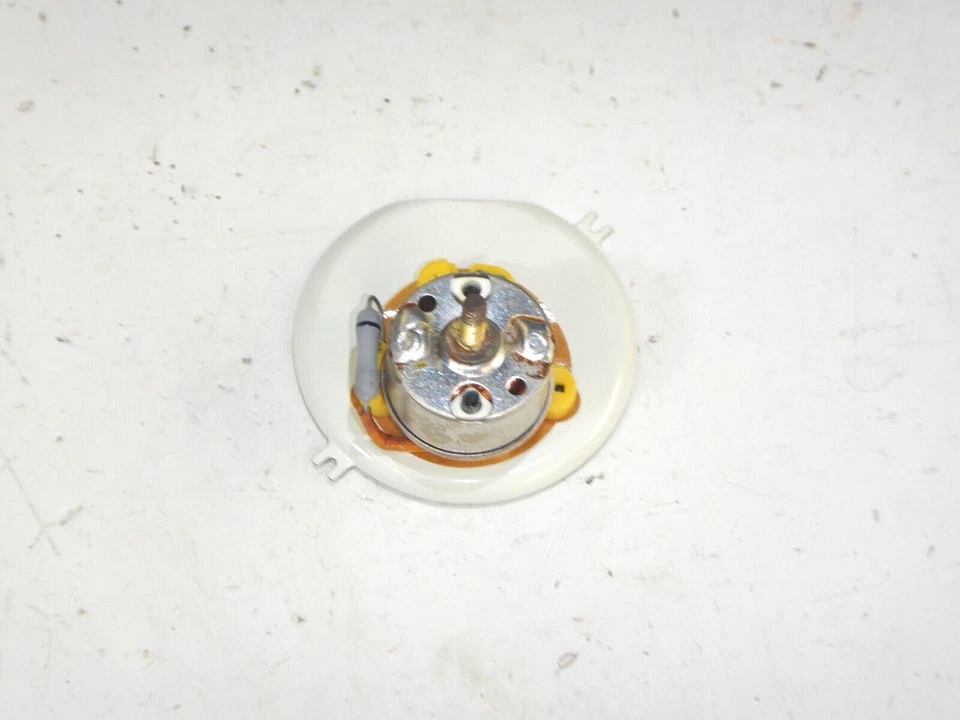 Jeep Wrangler YJ  87-91 OEM Gas Fuel Gauge 56001557 FREE SHIP - Image 2 of 2