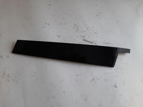 Volkswagen Touareg II 2011 Türscheibe vorne rechts Blende 7P6837902 ATV12587