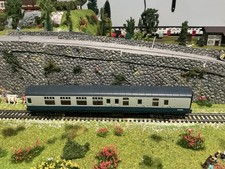 Hornby BR mk1 passenger car R4111 OO scale DC