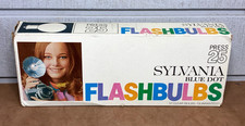 Vintage SYLVANIA Press 25 Blue Dot Flashbulbs New Old Stock 12 Bulbs