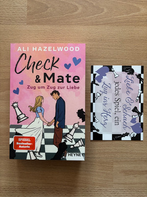 Ali Hazelwood ''Check & Mate'' TB - Farbschnittausgabe von Buchmädchen
