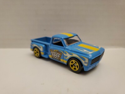 HOT WHEELS HAPPY EASTER 2015 CUSTOM '69 CHEVY PICKUP #06/06  WALMART EXCLUSIVE