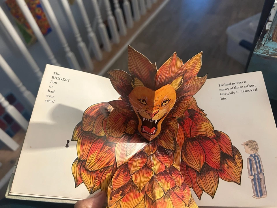 The Magic castle pop up book - Image 2 of 3