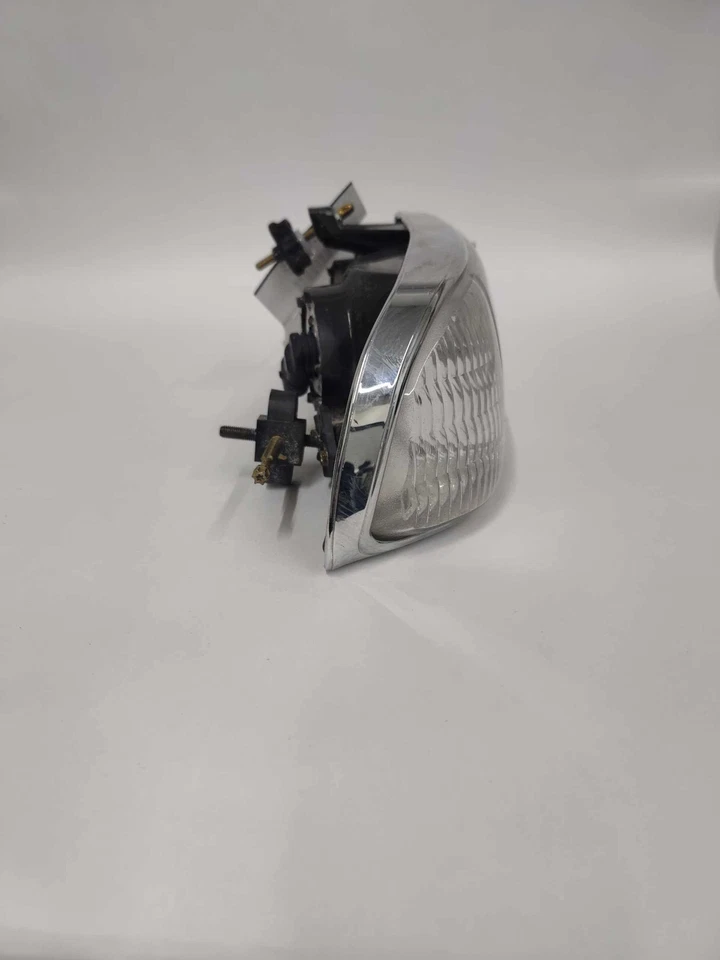 1998-2004 Chevrolet S10/S15/Sonoma Truck RH Headlight Assembly 16523146 - Image 4 of 4