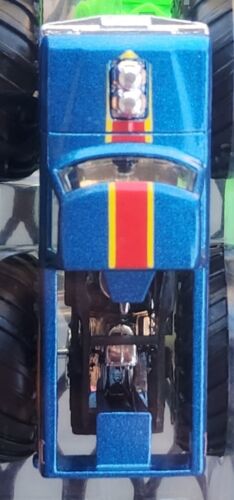 Hot Wheels Monster Trucks BIGFOOT - Picture 3 of 6