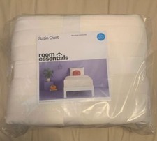 Satin Quilt - Room Essentials Twin/Twin Extra Long Ivory Brand New