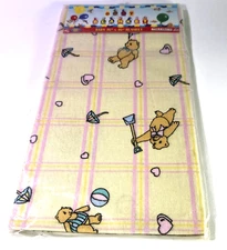 Infant Baby Receiving Swaddling Blanket Bear Hearts Yellow 100% Cotton 30x40"